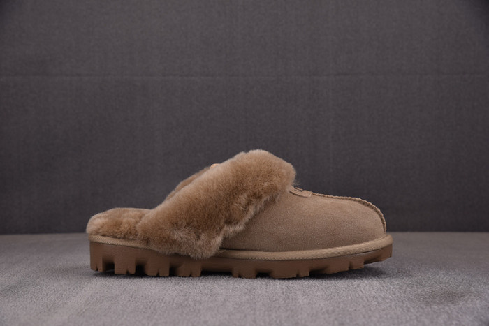 UGG SANDALS 5