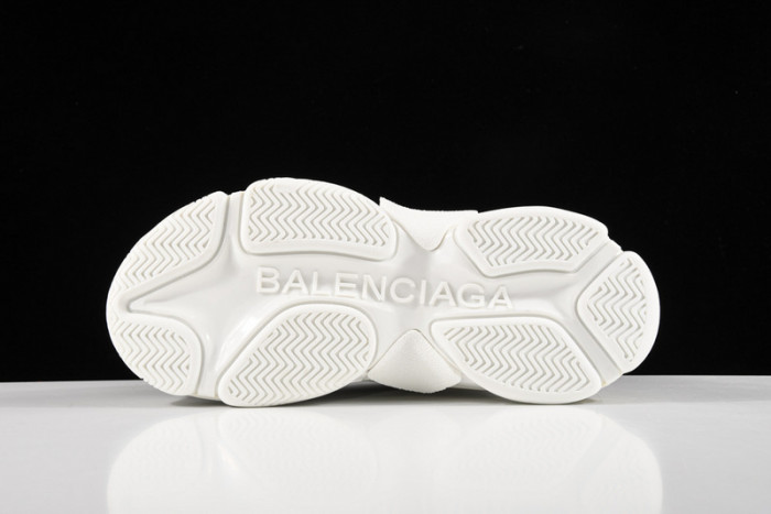 triples trainer sneakers letters 2000016