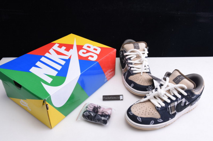 travis scott x nike sb dunk low ct5053-001