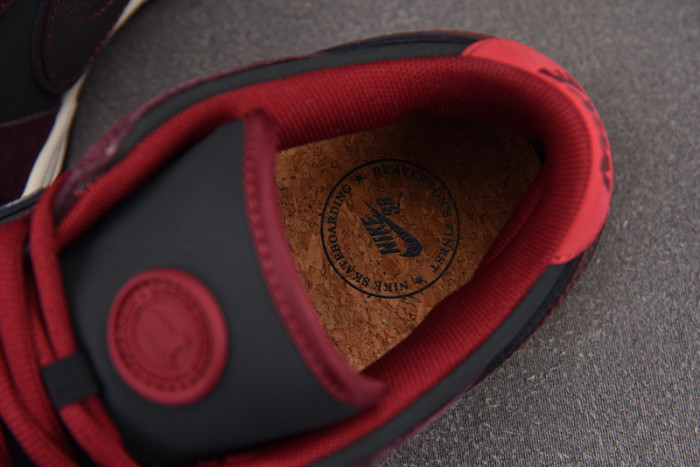 Riot Skateshop Nike SB Dunk Low FZ1289-200