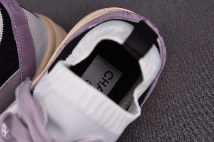 chane* snekaers c000016