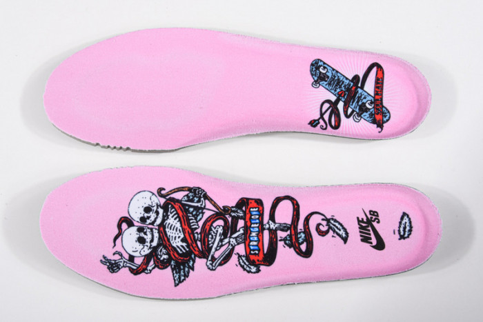 nike dunk sb low strangelove skateboards ct2552-800