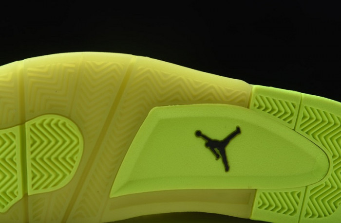 air jordan 4 flyknit volt aq3559-700